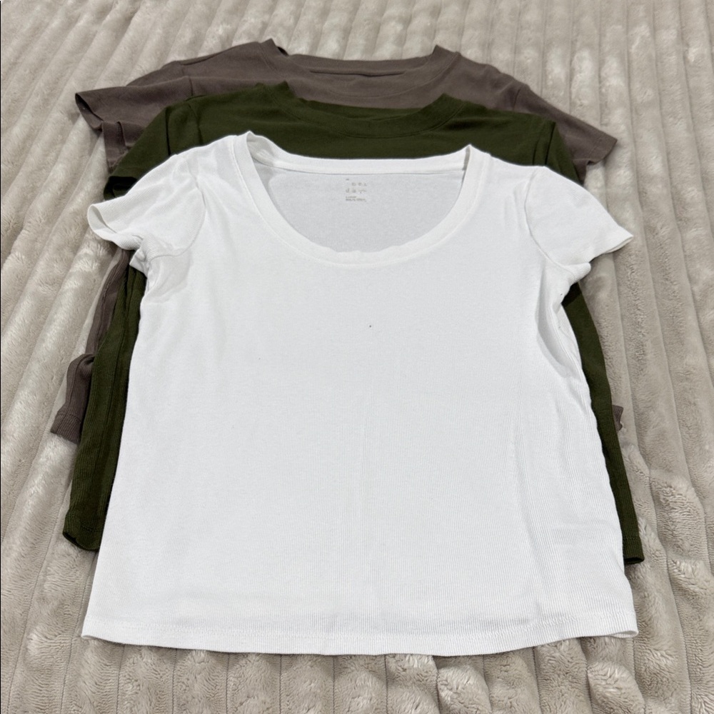 Classic Scoop Neck Tee - 3 Bundle